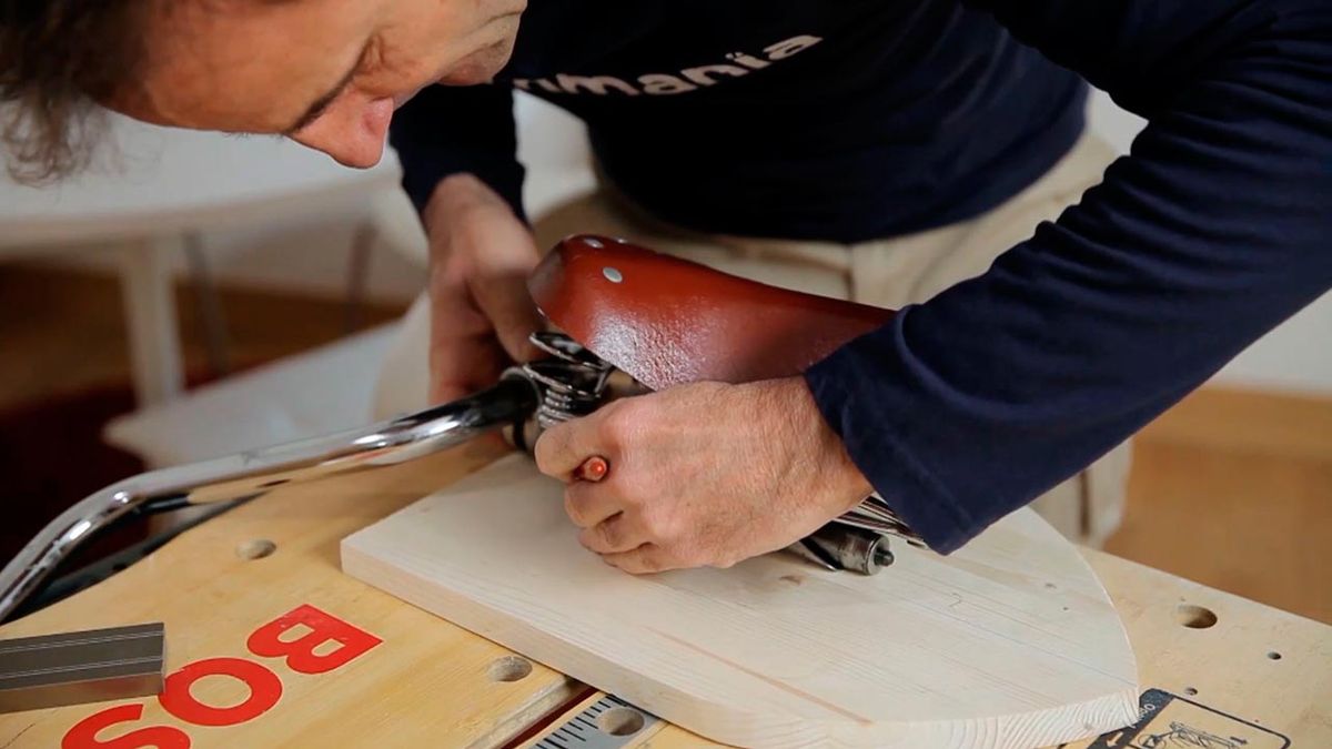 Reutilizar manillar y sillín de bicicleta paso 3