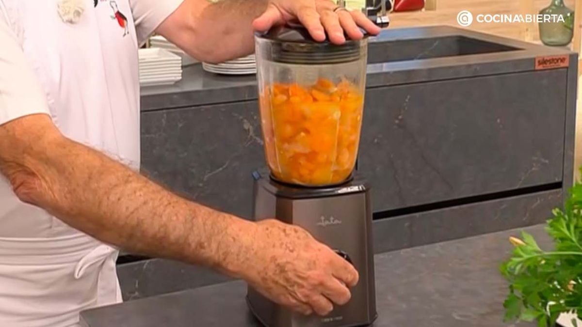 Tritura todo hasta conseguir la textura deseada