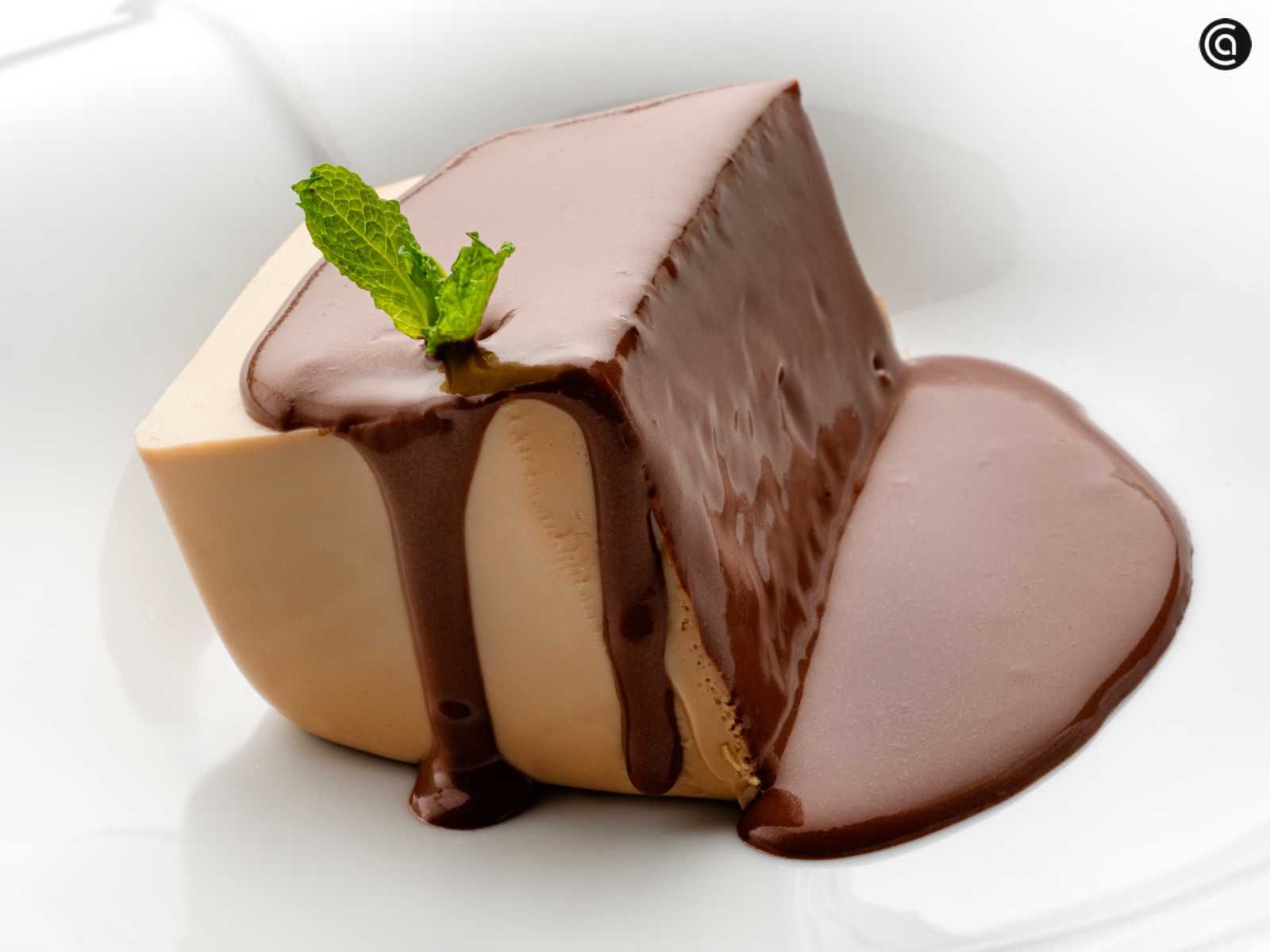 Panna cotta de café con crema de chocolate