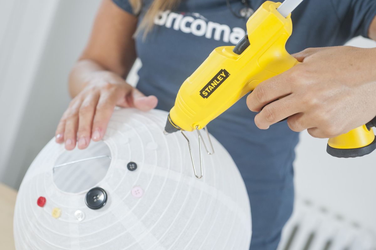 Bricomania 709 Lampara con botones p2