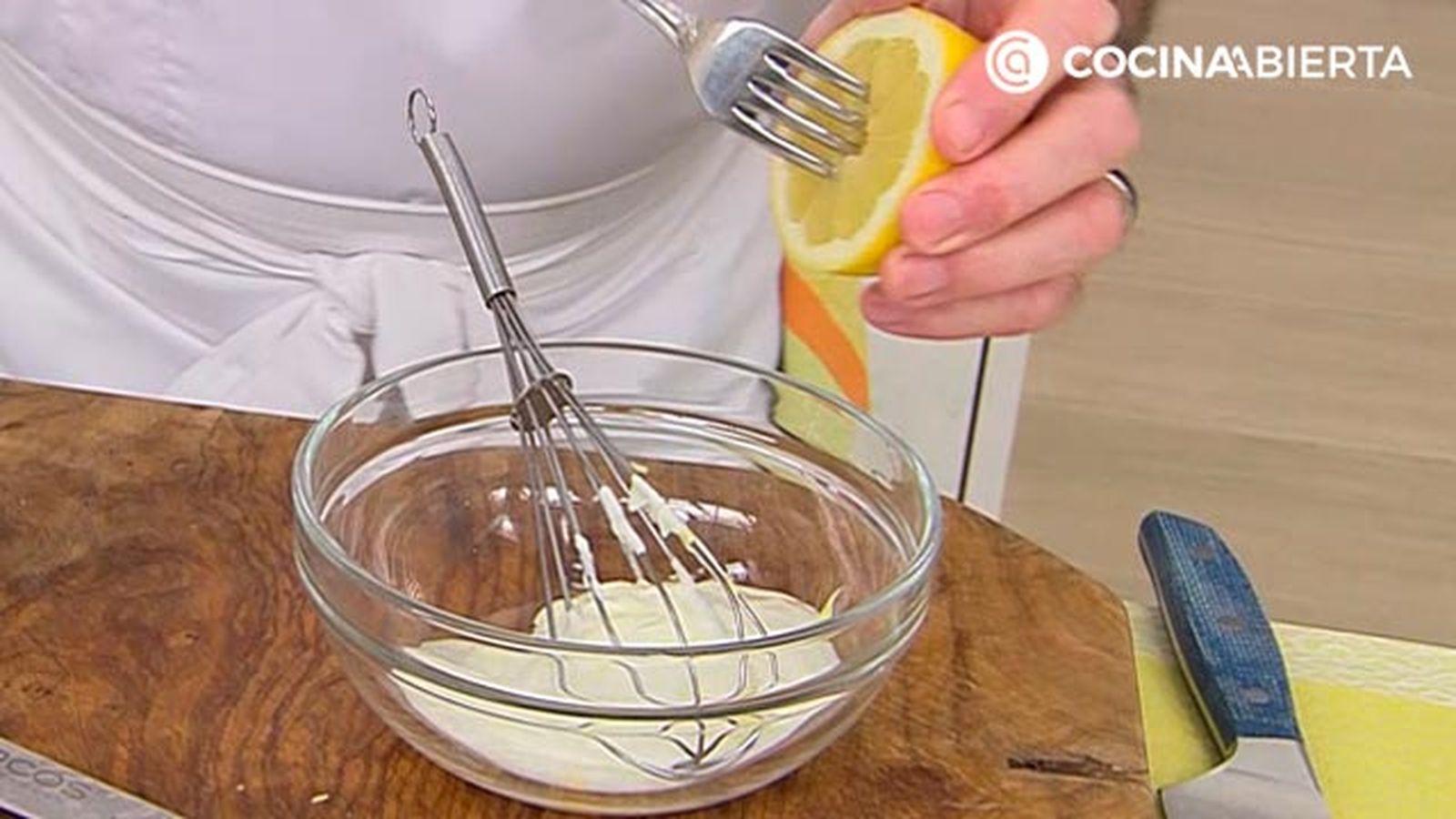 receta ensalada waldorf con apio y manzana karl6735 paso3 receta ensalada waldorf con apio y manzana karl6735 paso3