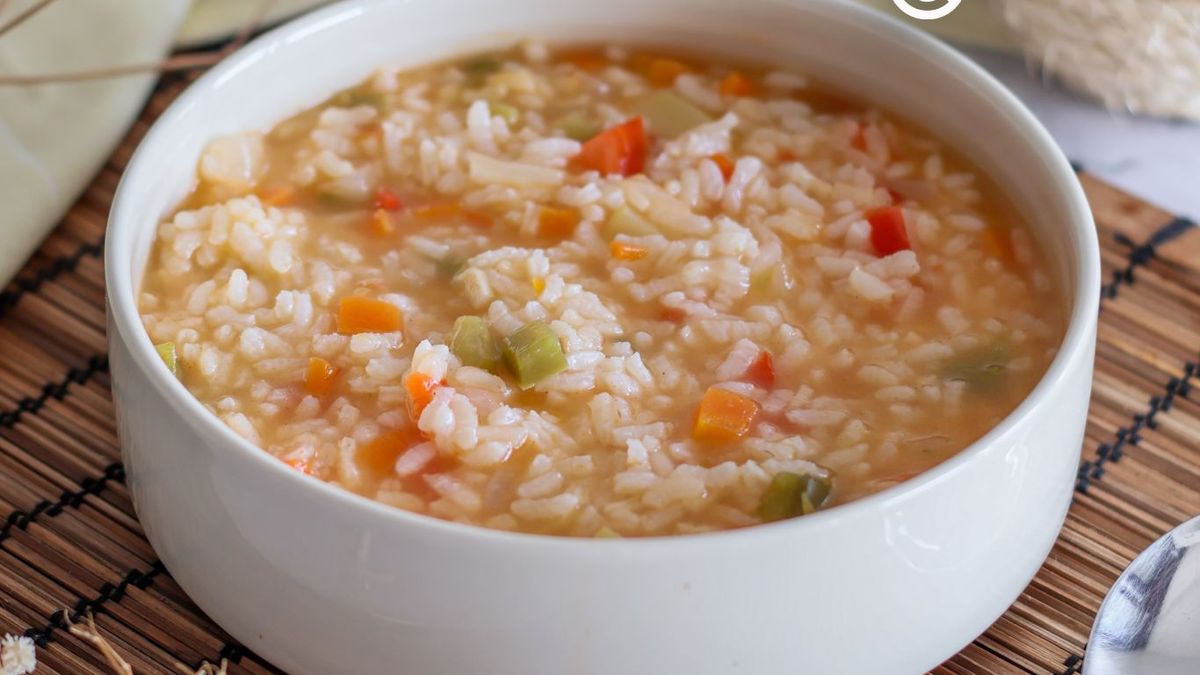 Arroz con verduras caldoso