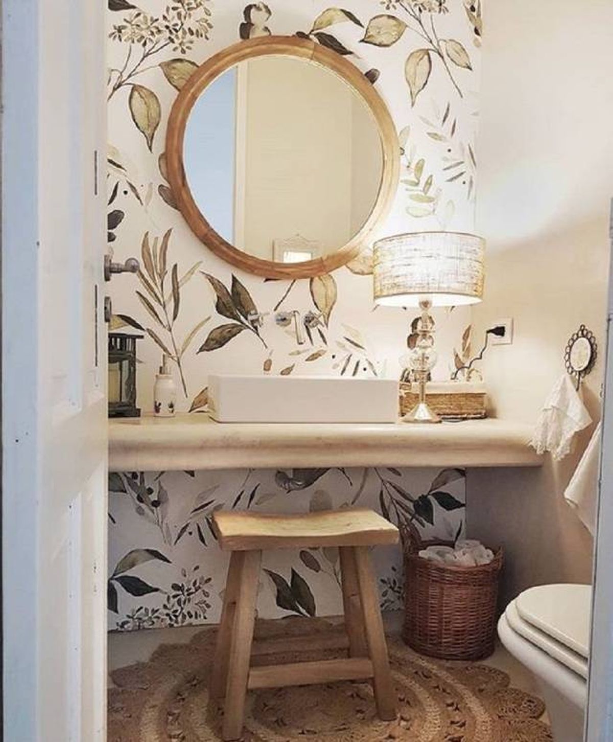 Baño pequeño con encanto 7