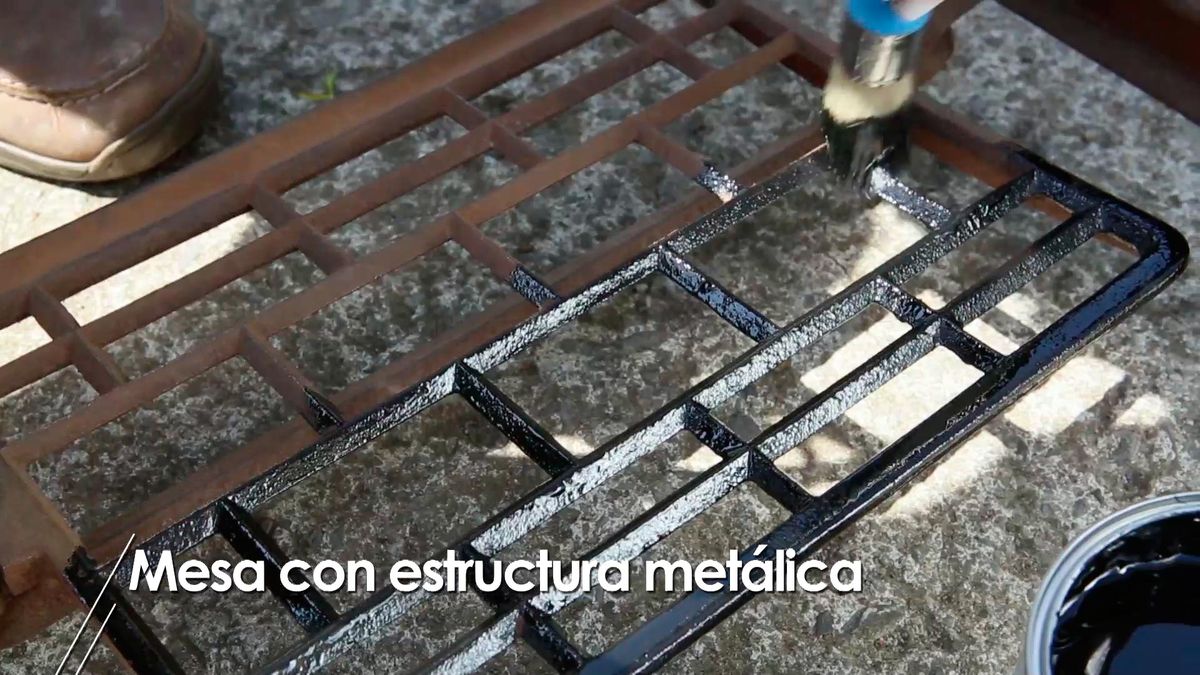 Cómo hacer una mesa con una máquina de coser paso 3