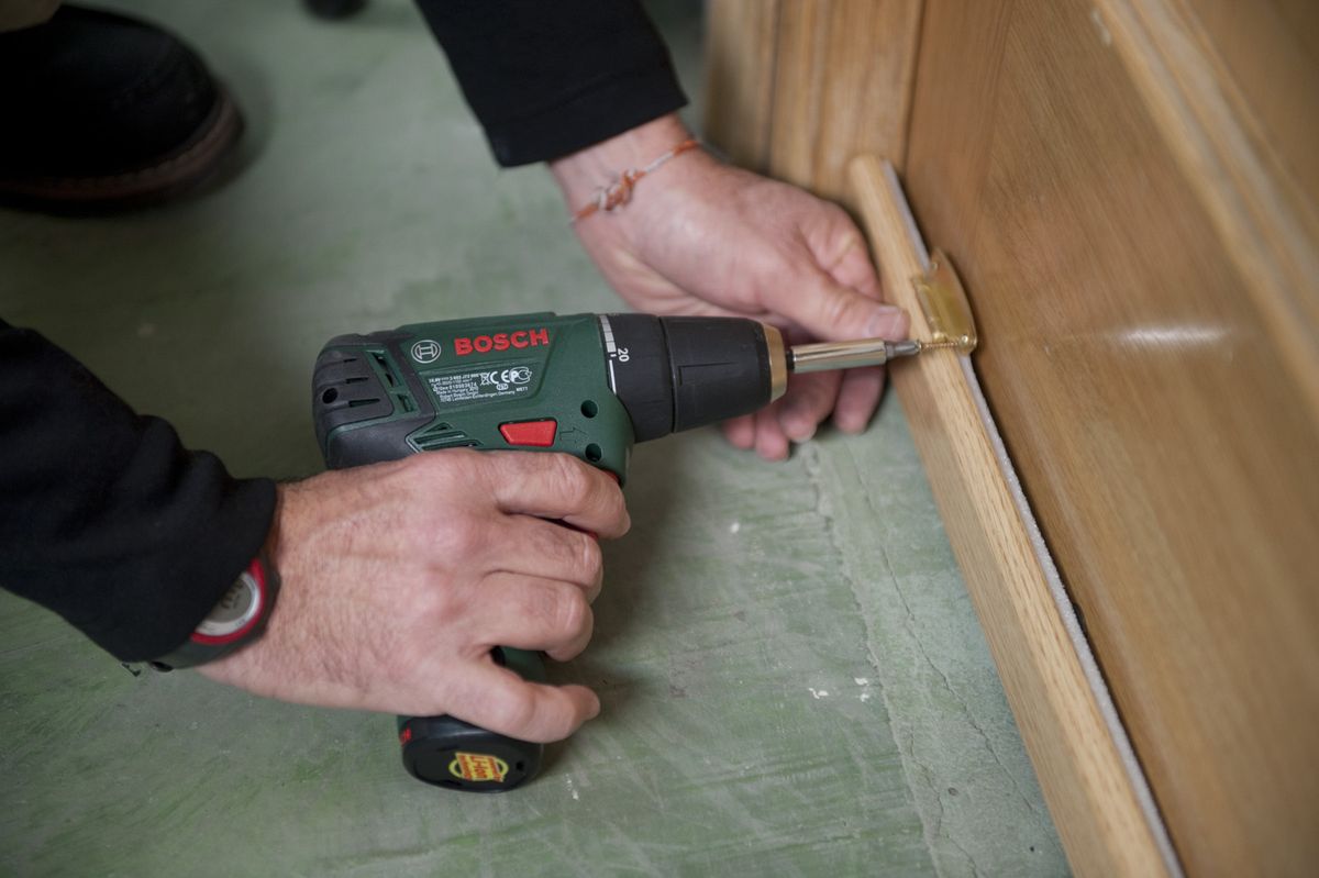 brico 0629 1 burlete basculante bajo puerta paso 5