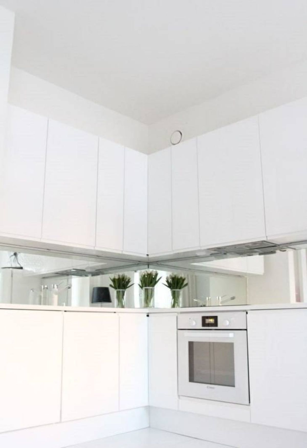 Ideas y consejos para distribuir de manera eficiente una cocina alargada 8