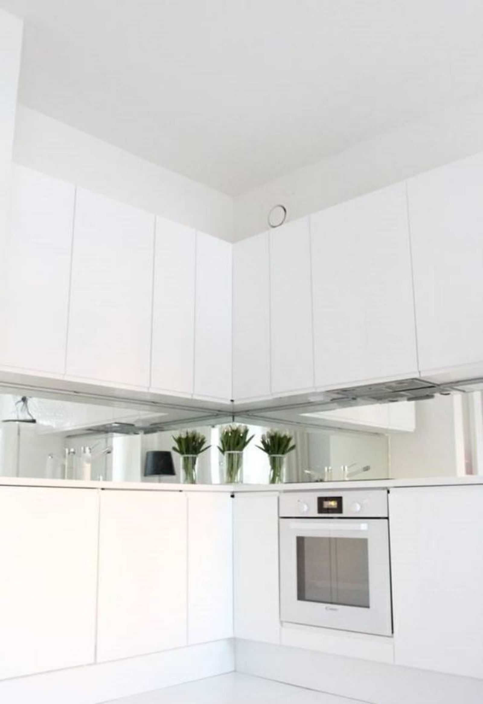 Ideas y consejos para distribuir de manera eficiente una cocina alargada 8