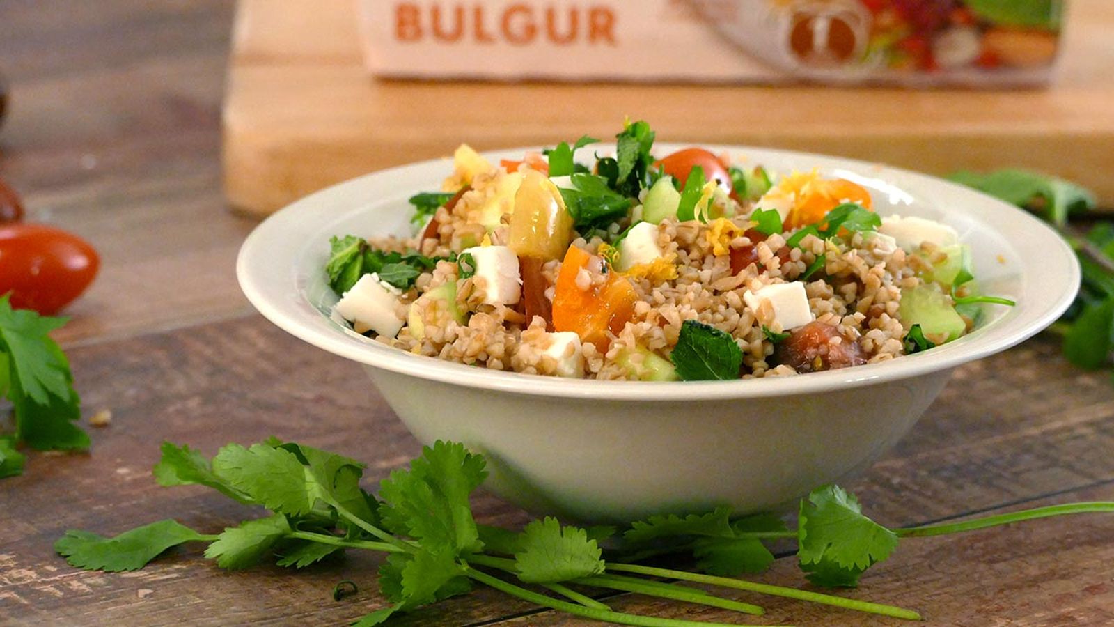 Receta de tabulé de bulgur con queso feta