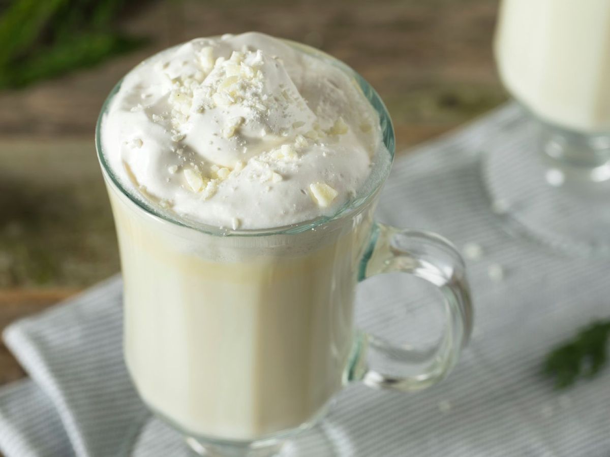 Chocolate caliente con chocolate blanco