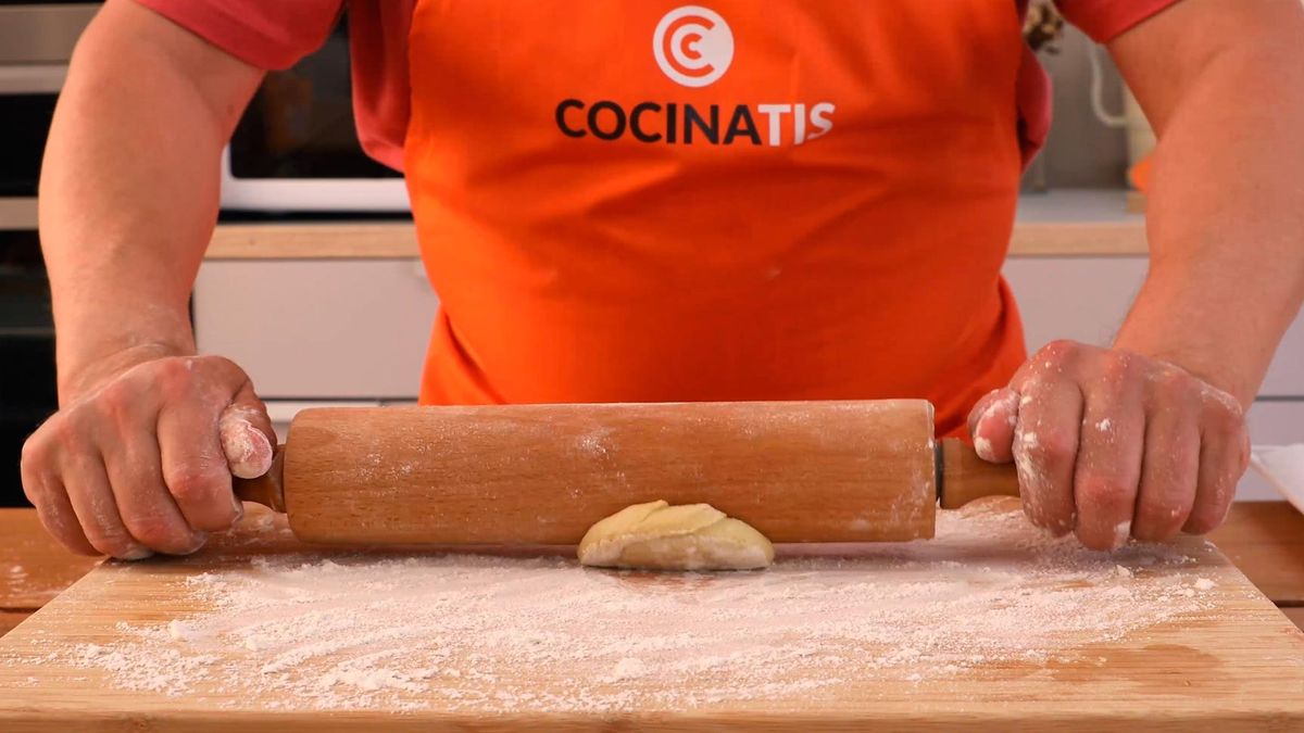 Receta de masa de empanadillas casera   paso 5