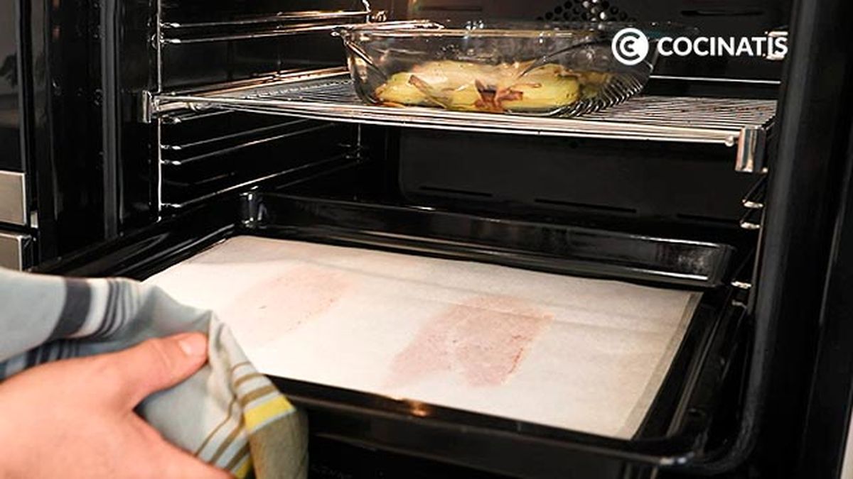 Receta de salteado de gulas y huevo flor  paso 3