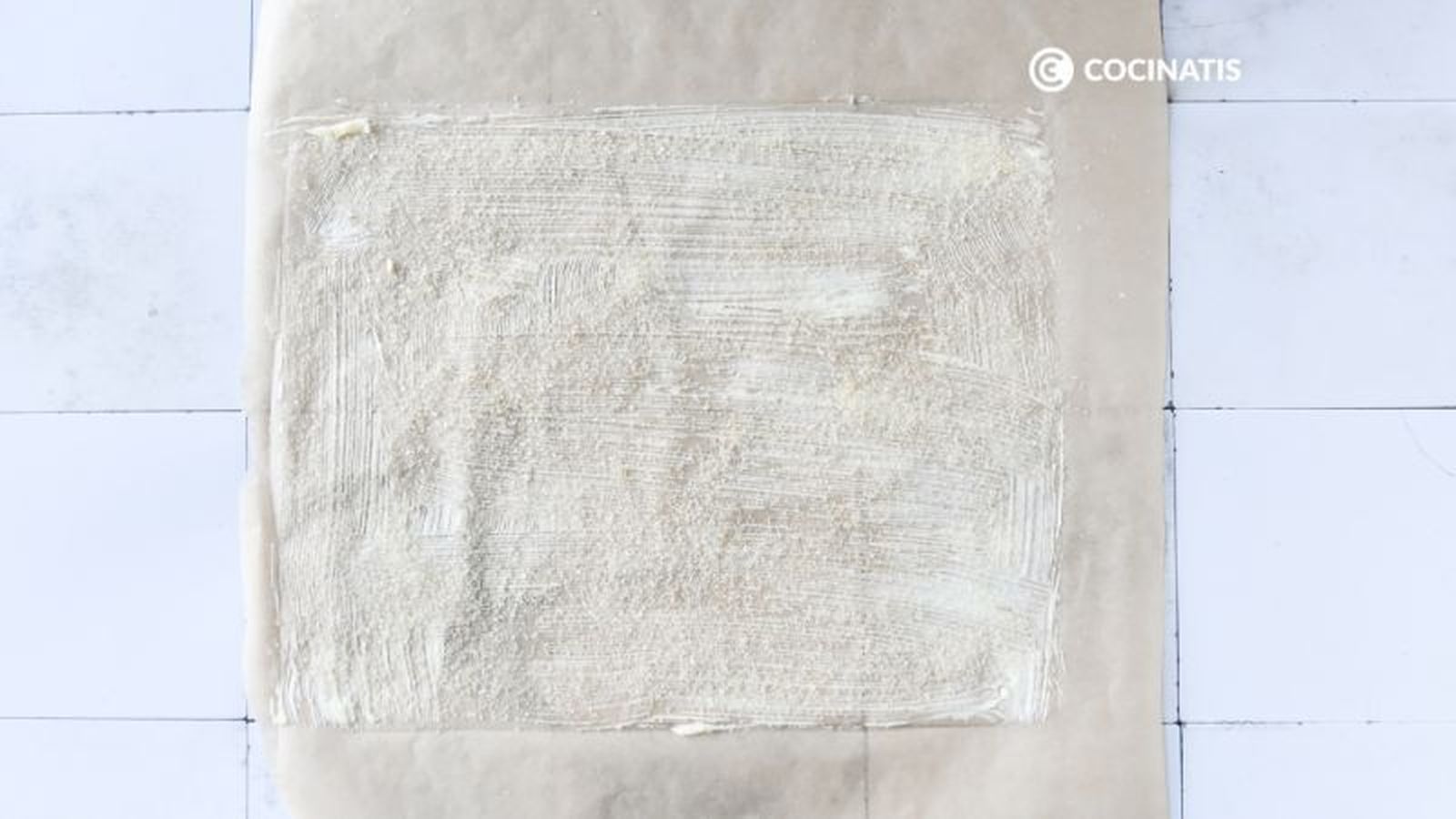 Papel de horno pintado de mantequilla