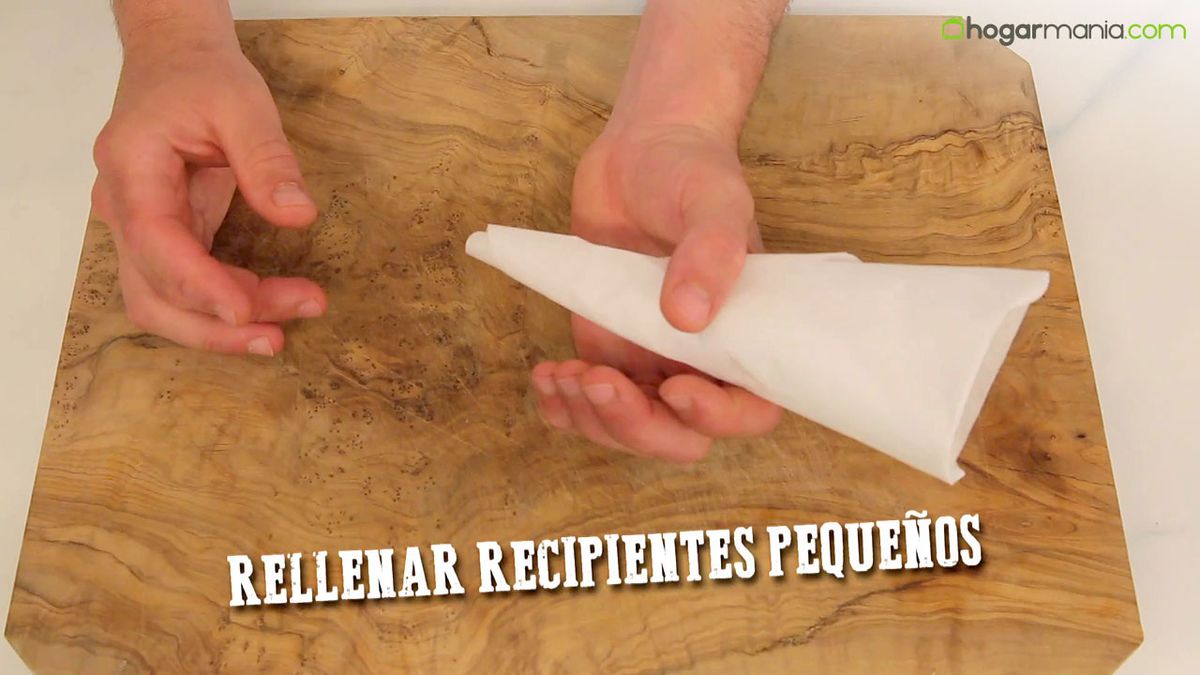 CABI0051 Truco Usos papel horno rellenar recipientes pequenos