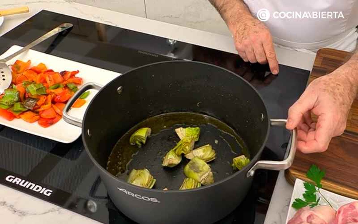 Rehoga las alcachofas