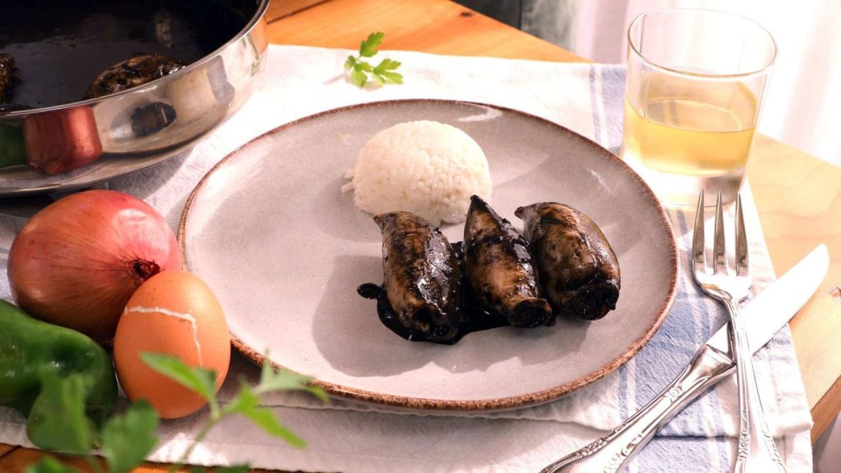 Chipirones rellenos en su tinta paso 7