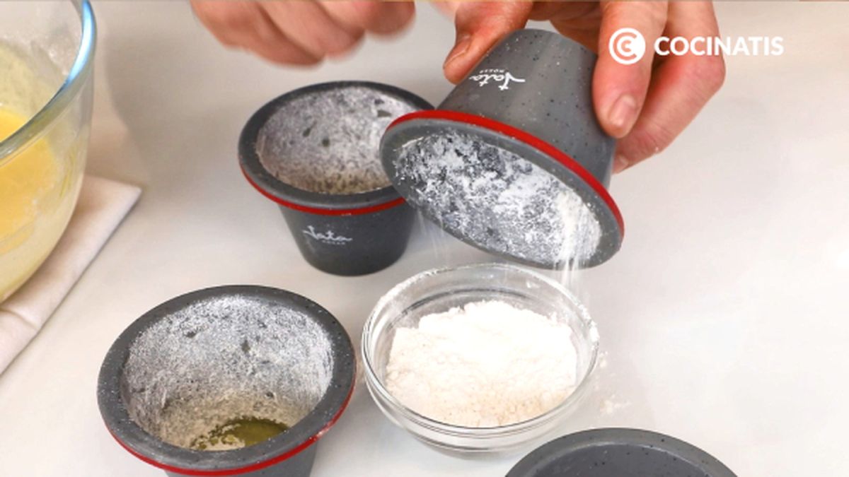 receta bizcocho en freidora de aire paso 3