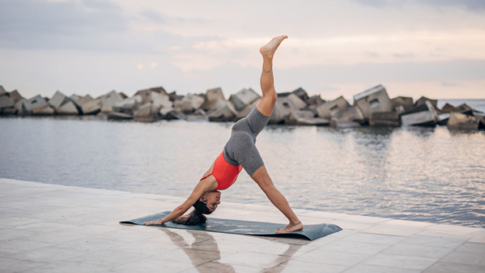 las mejores esterillas de yoga por menos de 30 euros segun la OCU exterior las mejores esterillas de yoga por menos de 30 euros segun la OCU exterior