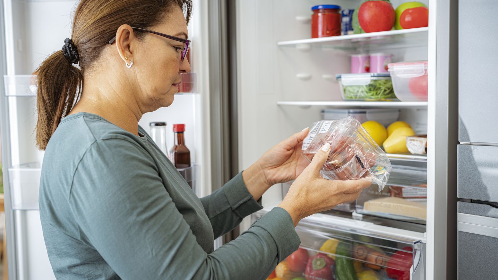 Siempre hay que comprobar las fechas de los alimentos