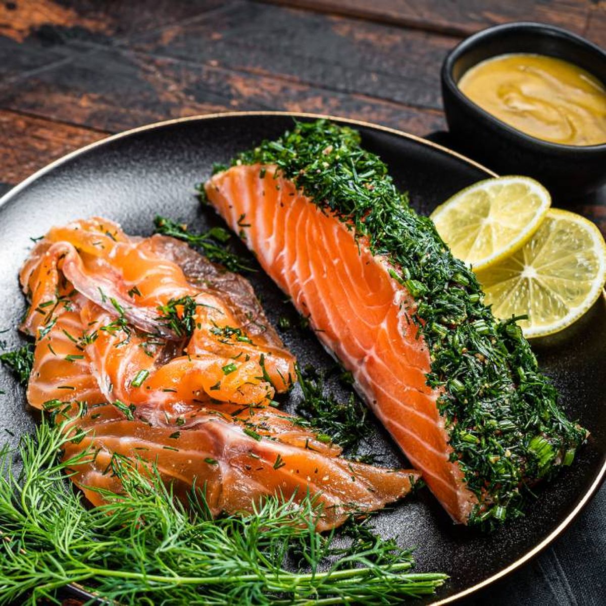 salmon marinado eneldo