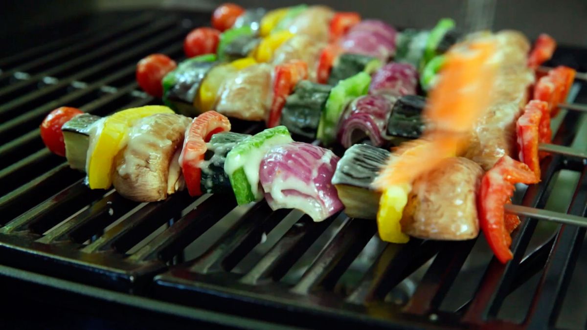 Brochetas de verduras en barbacoa   Paso 4