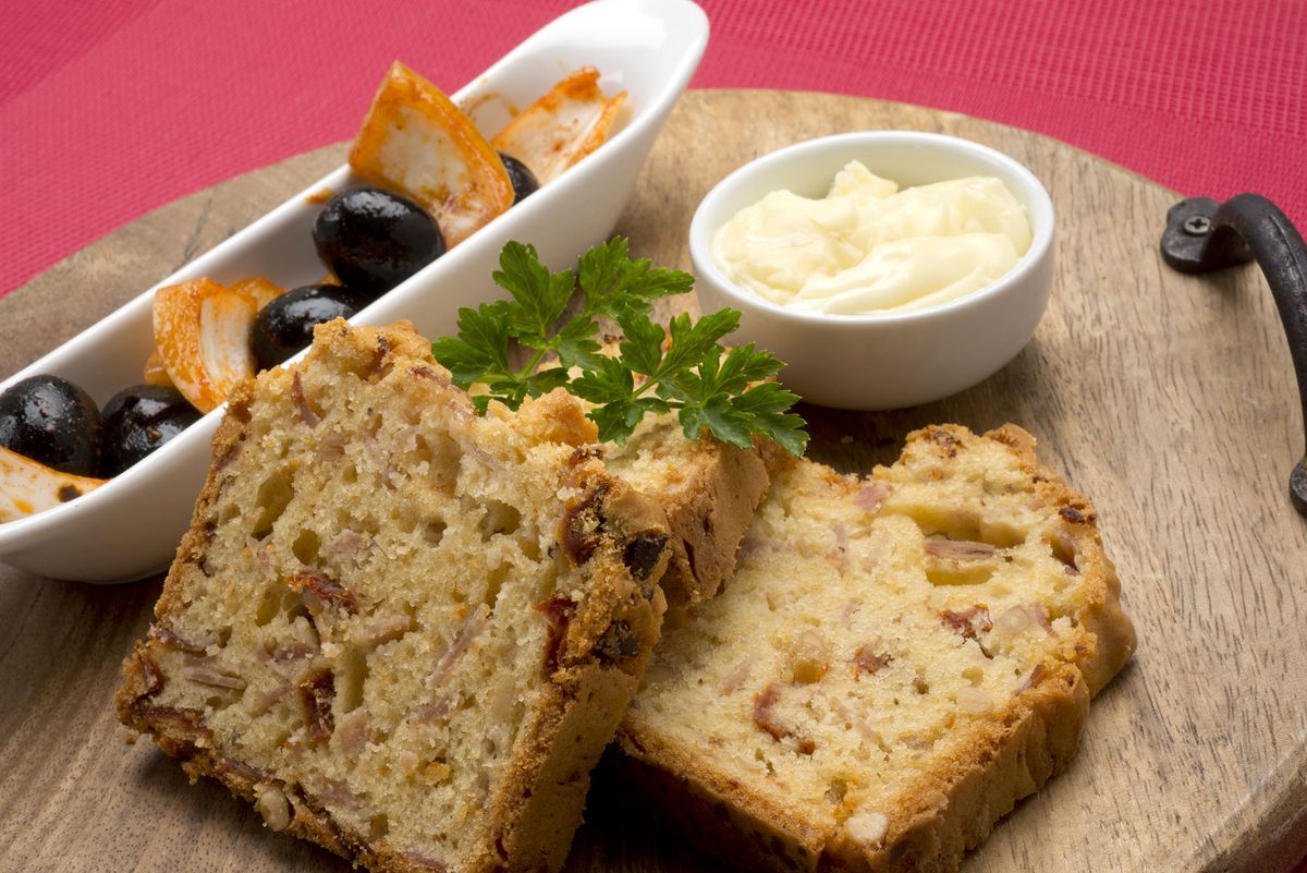 5752 1 Pan de jamon con queso y aceitunas aliñadas (1136) xl