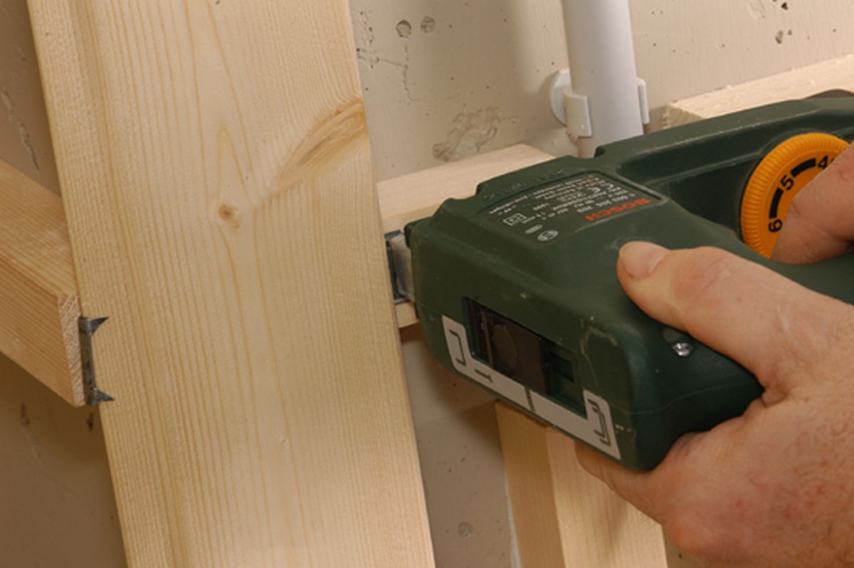 Forrar una columna con un friso de madera paso 6