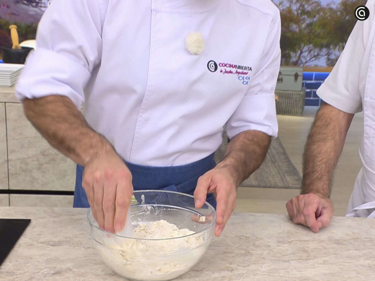 Mezcla bien los ingredientes y deja reposar media hora