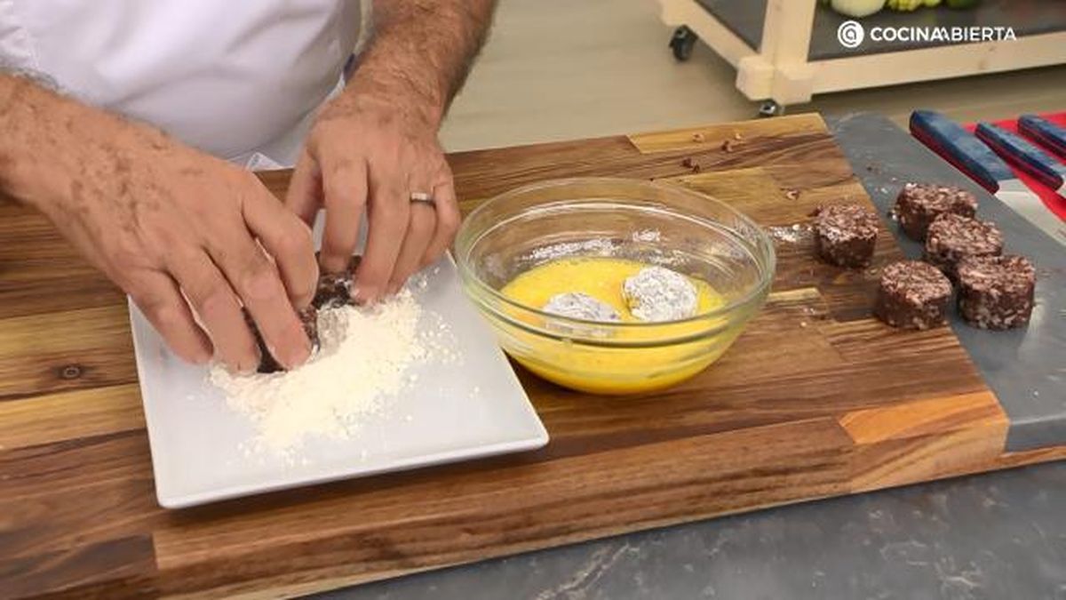 Karl7216 Morcilla rebozada salsa tomate piquillo paso 3