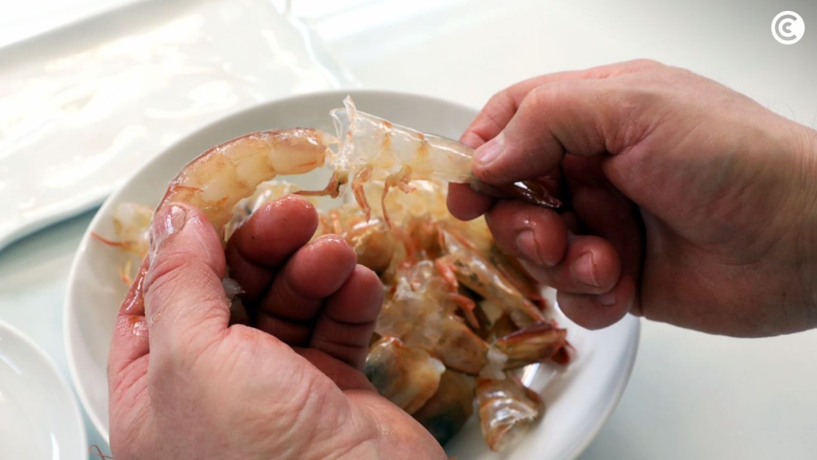 Cómo pelar langostinos