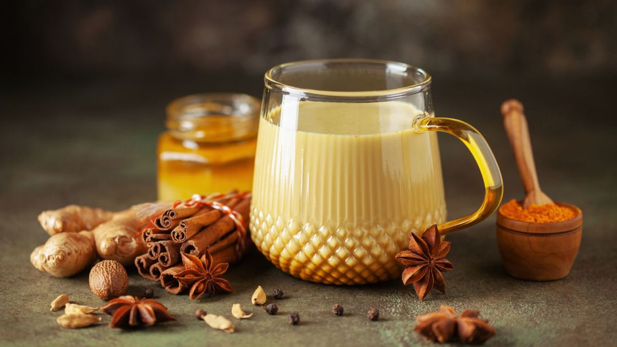 Golden milk (leche dorada)