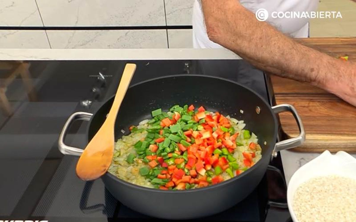 Rehoga las hortalizas a fuego medio