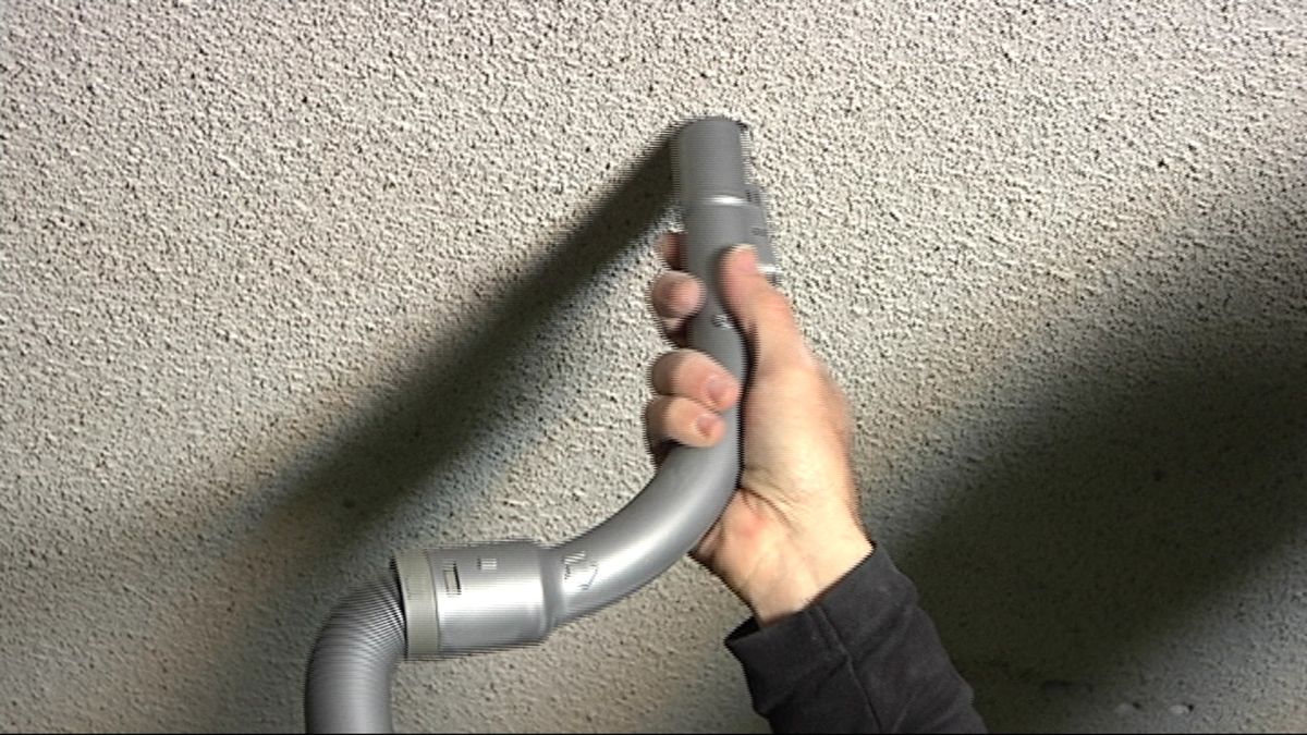 Fijar argolla en techo paso 5