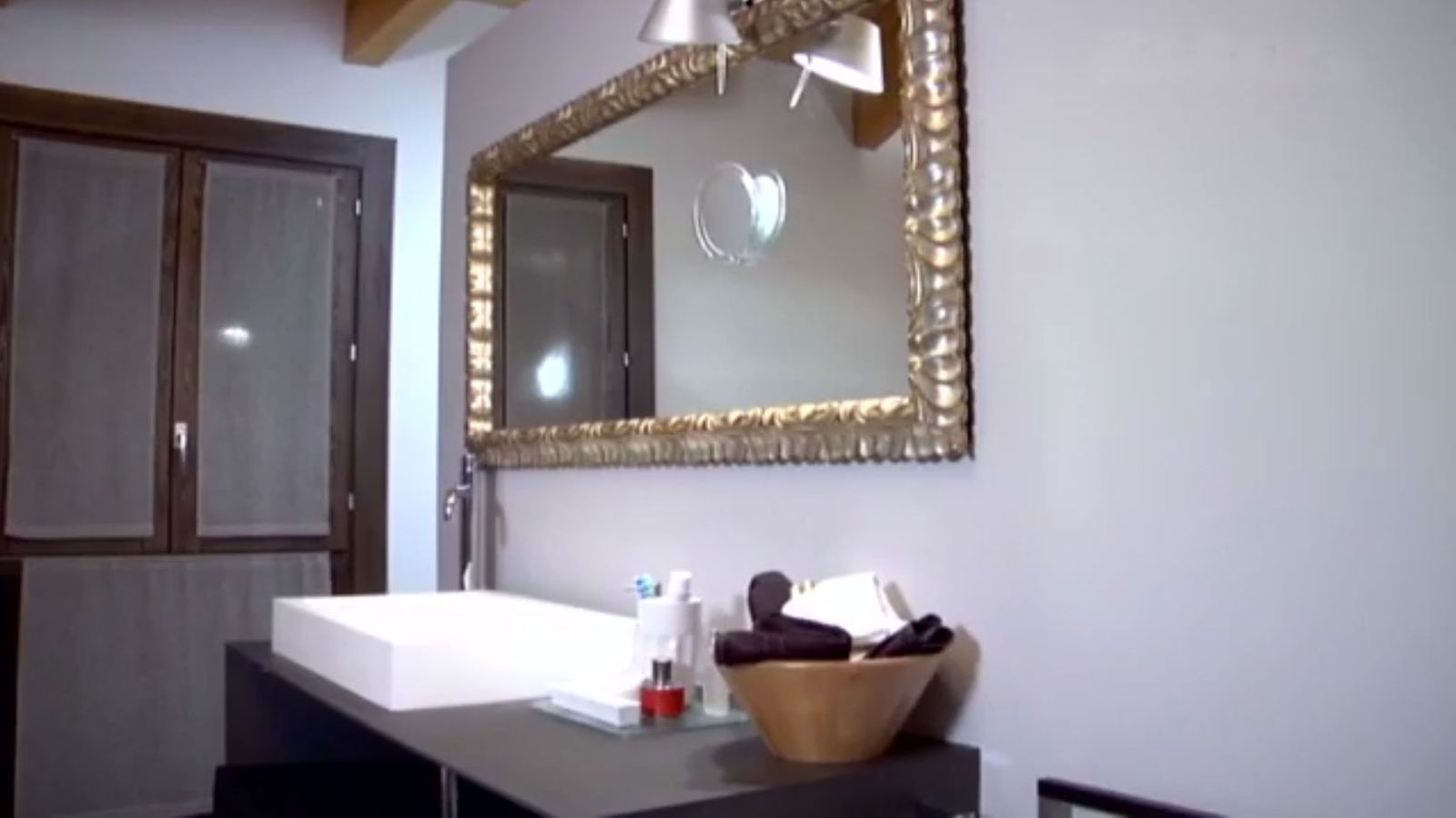 Buhardilla de estilo minimalista baño Buhardilla de estilo minimalista baño