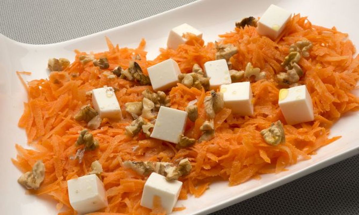 6124 2 ensalada de zanahoria nuez y queso fresco xl 668x400x80xX