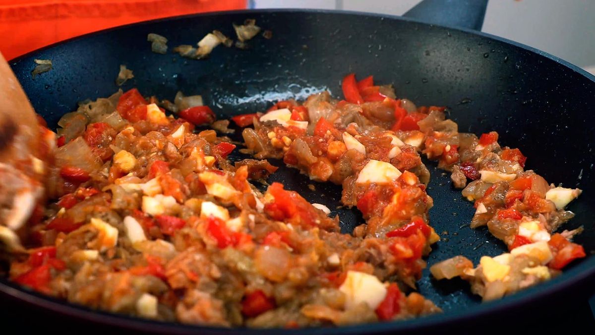 Receta de berenjena rellena de atún y huevo duro  paso 3