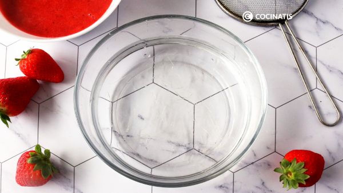 Receta de mousse de fresa- paso 2