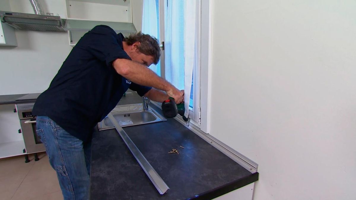 Cómo instalar una cocina en ángulo (Parte 2) paso 9