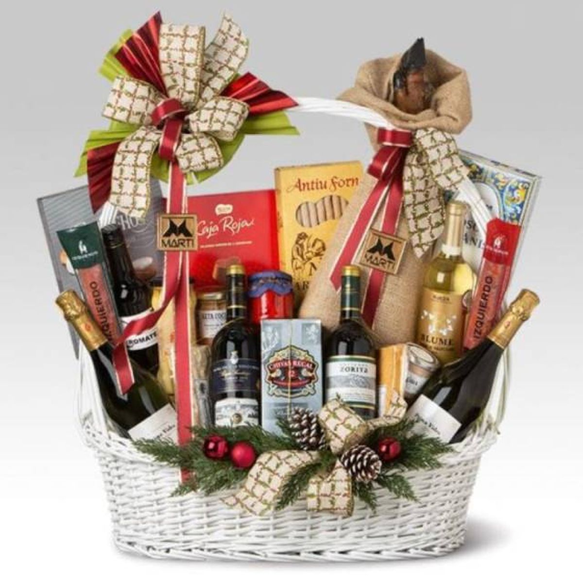 Cesta de Navidad clásica / Imagen: Lotes y cestas de Navidad