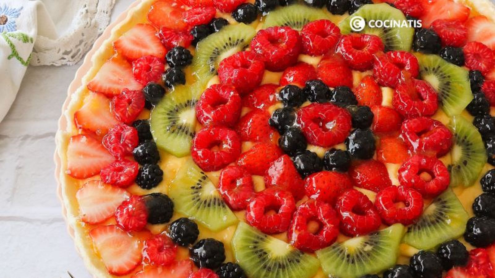 Tarta de frutas casera