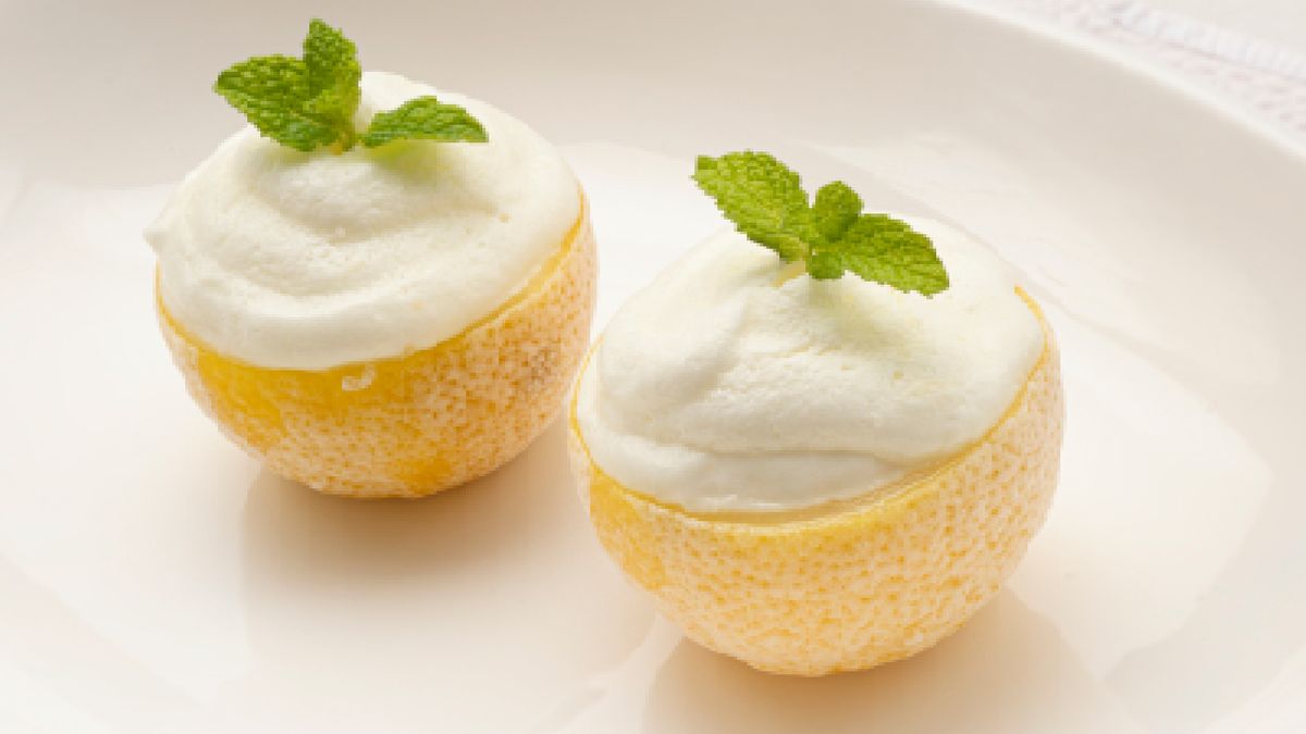 Sorprende a tus invitados con este postre que sirve el limón como copa