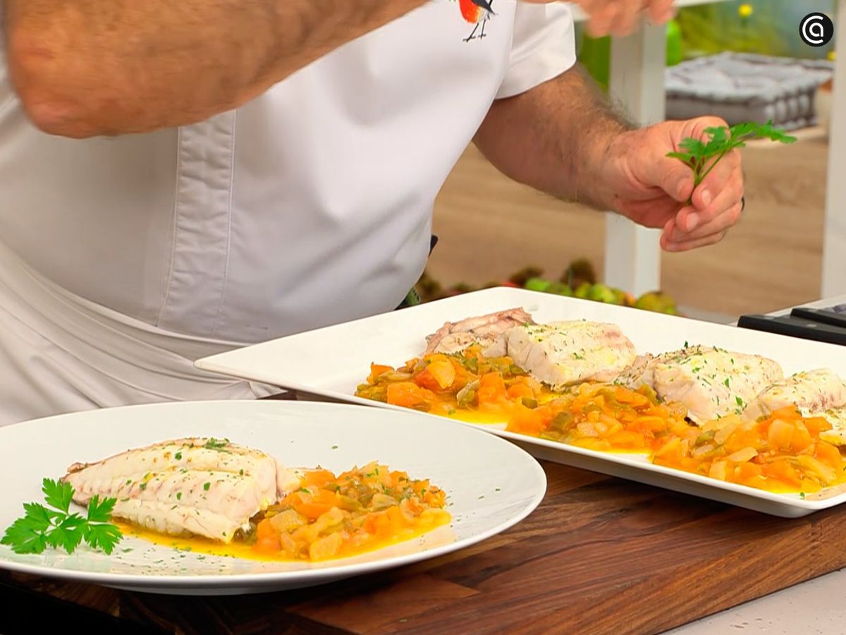 Sirve la mojarra a la andaluza con un toque de perejil