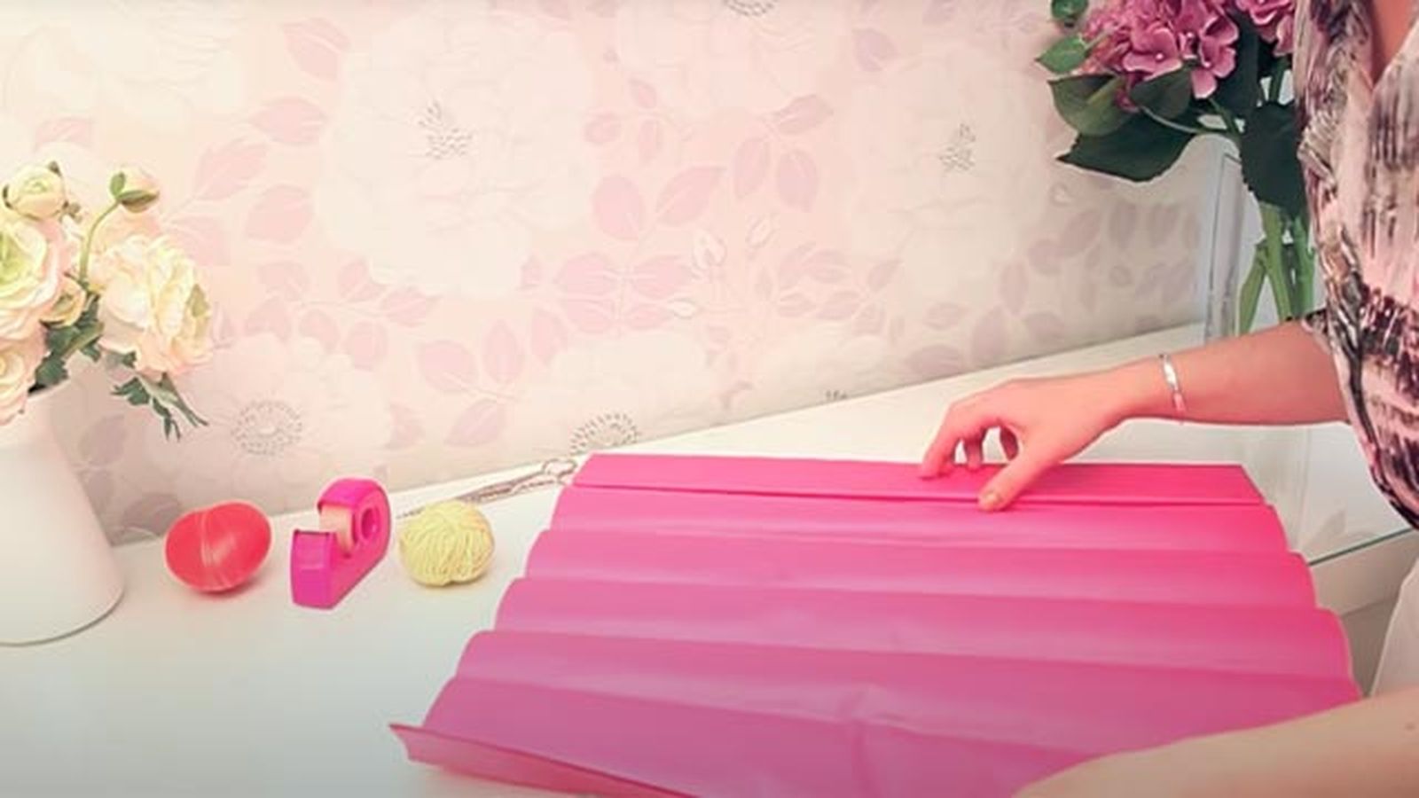 como hacer flores de papel grandes paso 1 como hacer flores de papel grandes paso 1