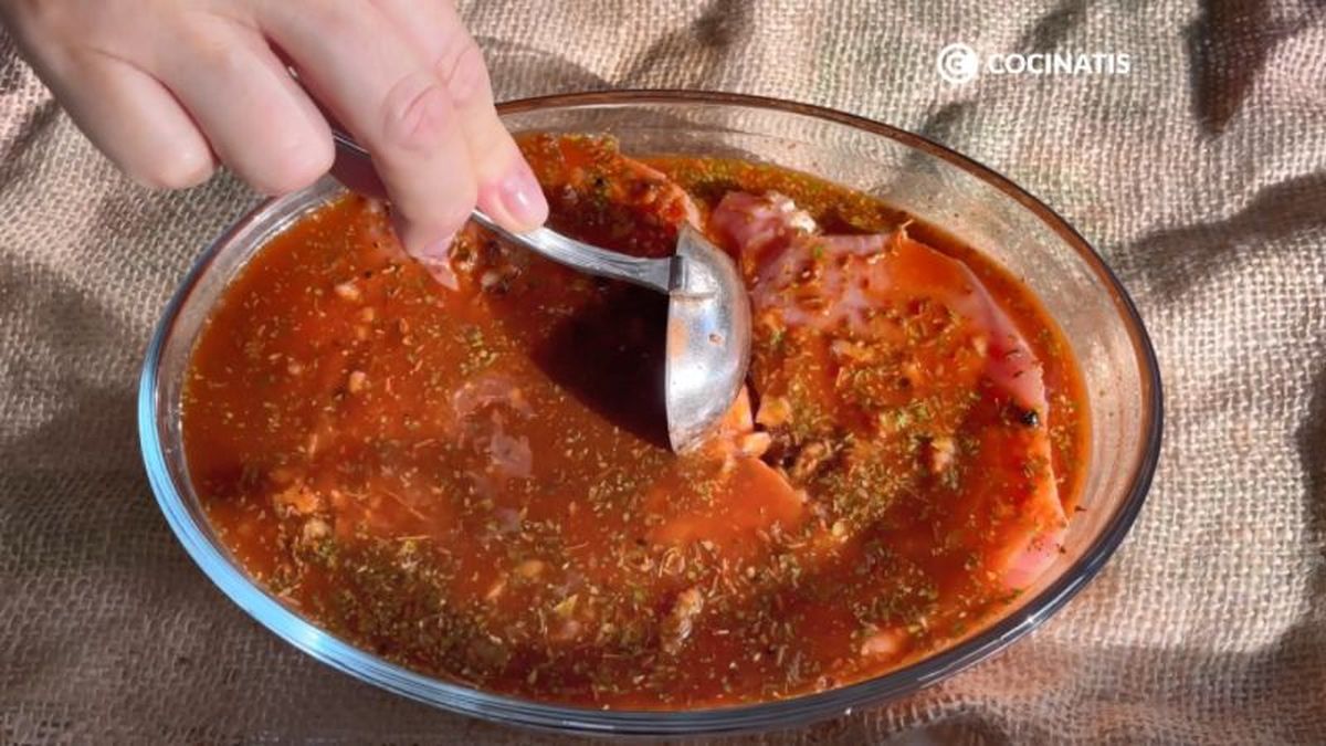 Cubrimos el lomo con el adobo