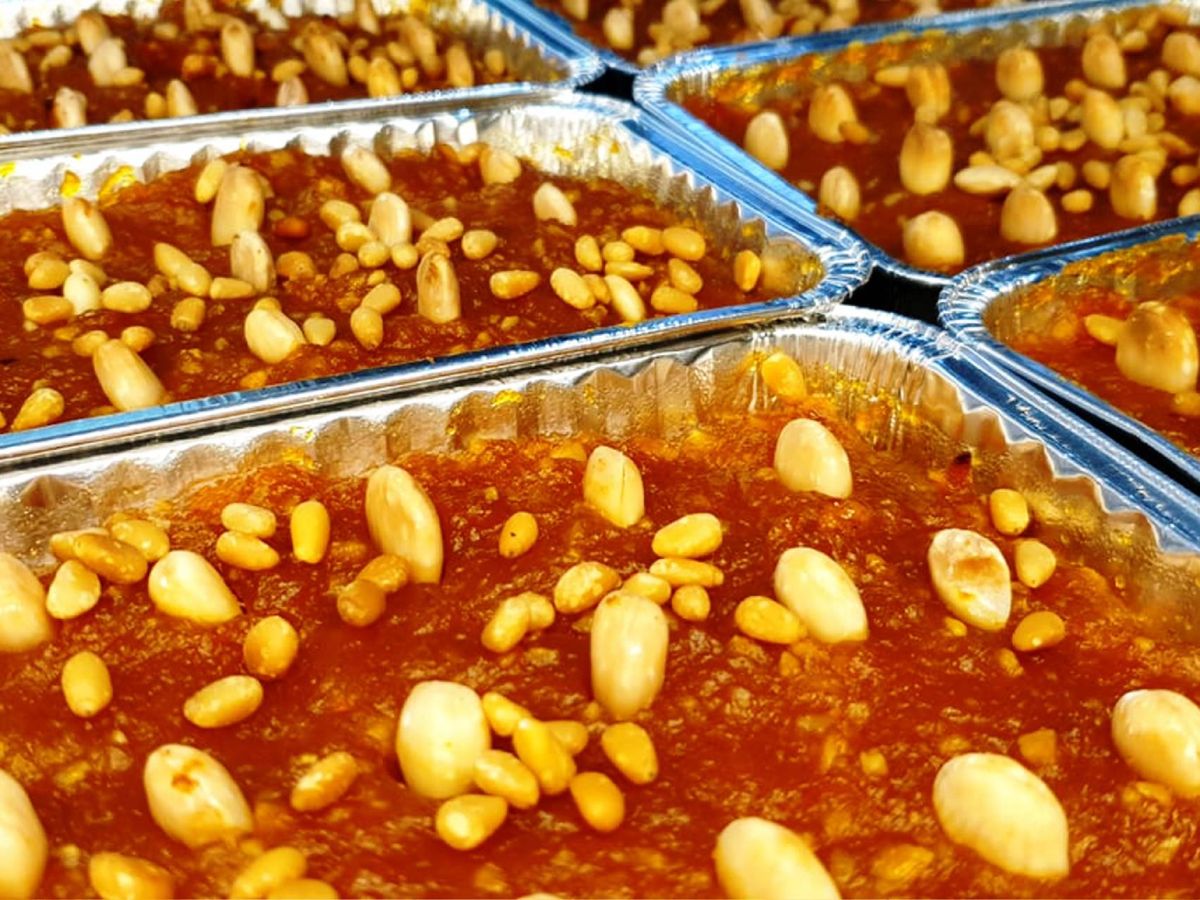 Arnadí, postre de origen musulmán elaborado con calabaza o boniato, almendra y piñones, típico de Semana Santa.