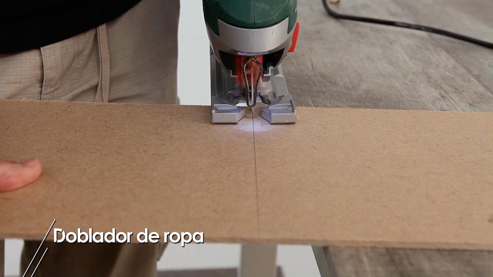 Como hacer un doblador de ropa paso 1 Como hacer un doblador de ropa paso 1