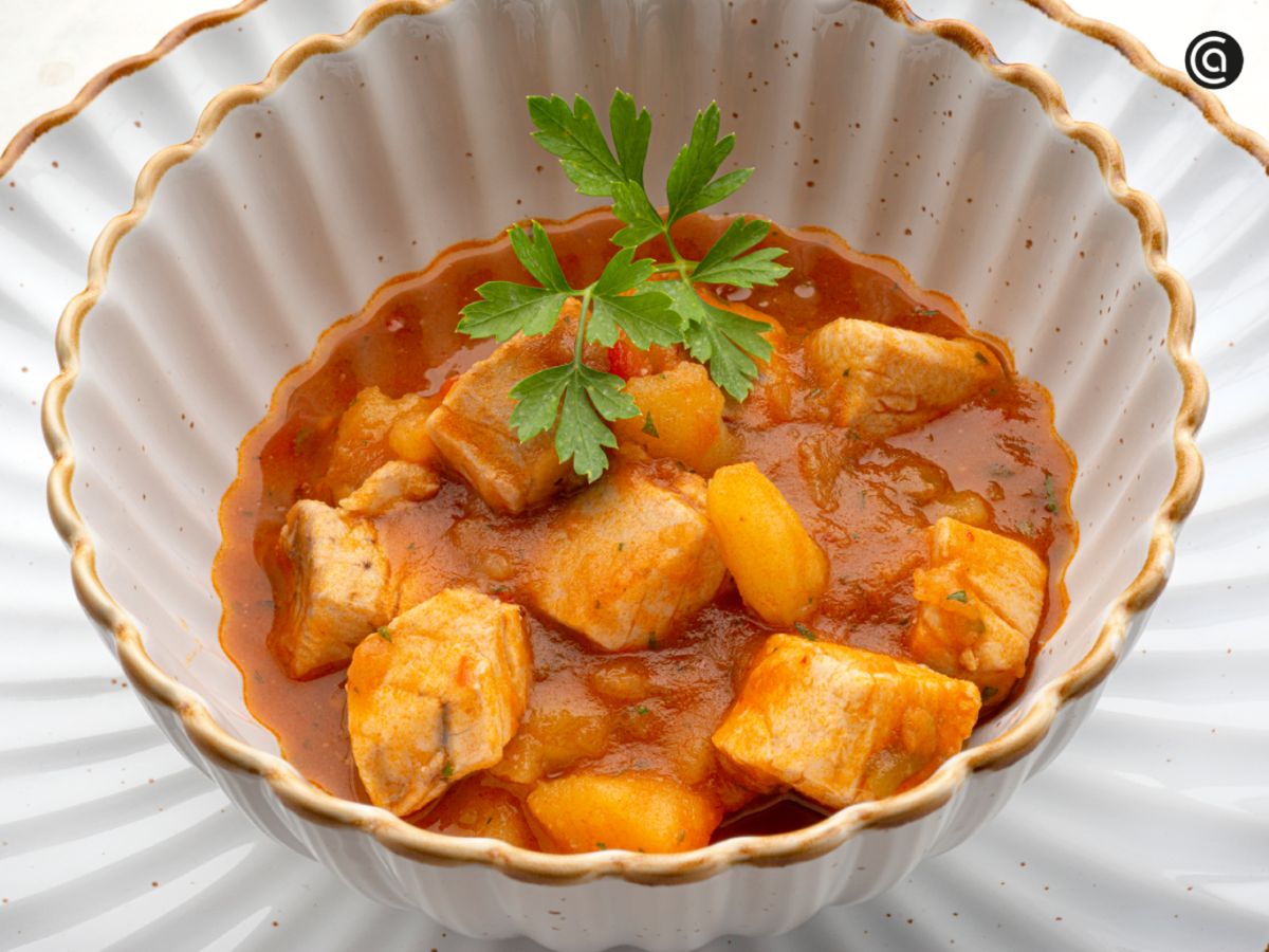 La receta se puede adaptar según los gustos, como este marmitako con toque picante.