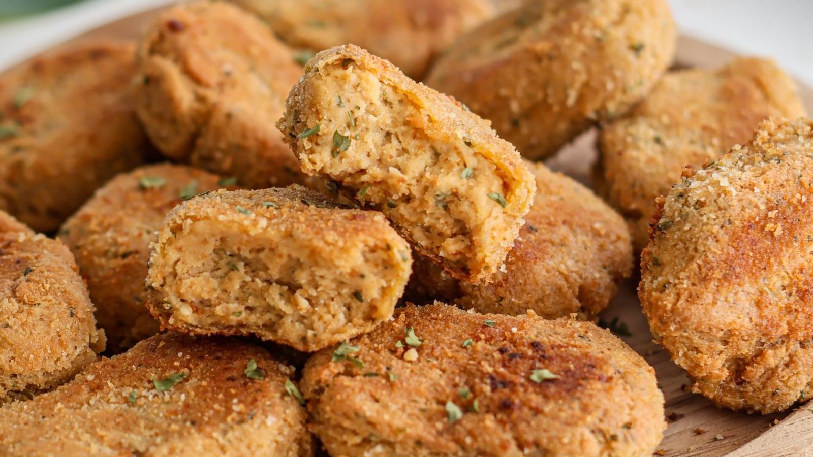 Nuggets veganos de tofu y garbanzos