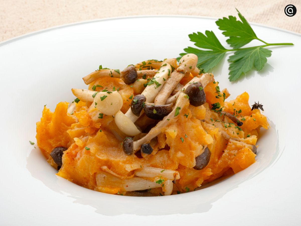 Patatas revolconas con setas, la versión vegetariana de Karlos Arguiñano