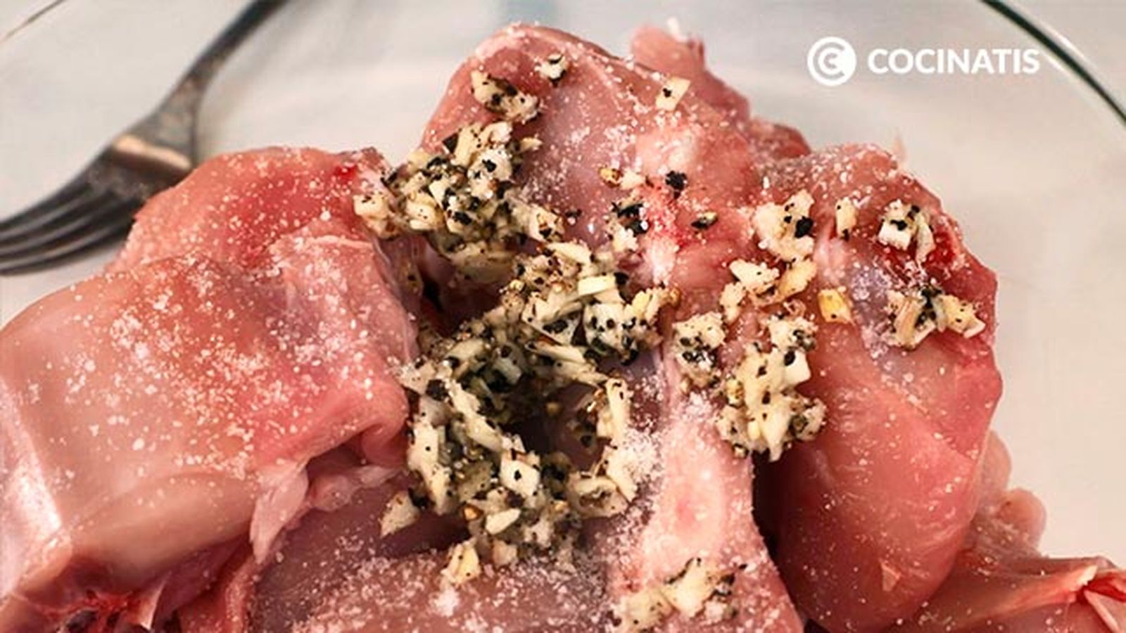 Receta de carne de conejo troceada a la cazadora paso 2 Receta de carne de conejo troceada a la cazadora paso 2