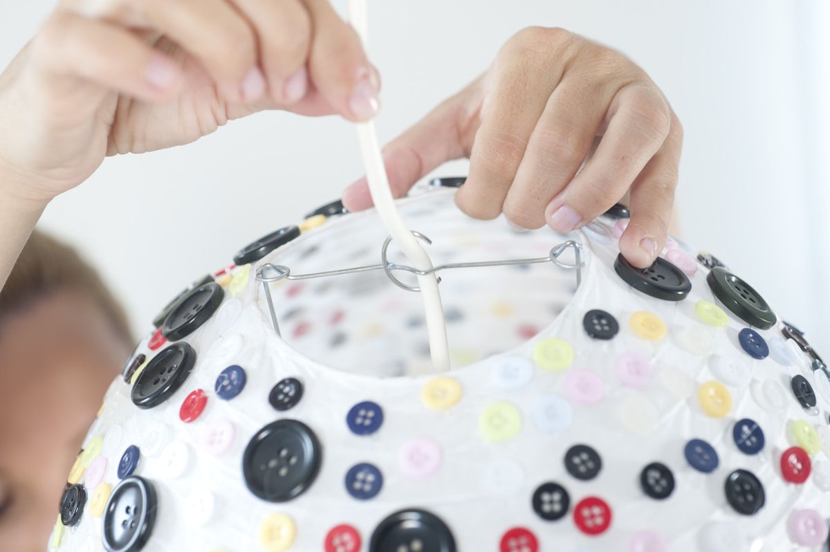 Bricomania 709 Lampara con botones p6